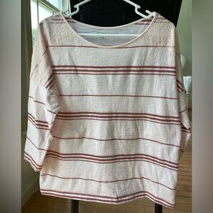 EUC Bongo 3/4 length sleeve striped Top with lace